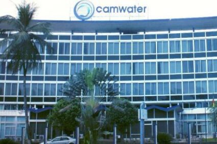 Cameroun, la Camwater mise sur un partenariat public-privé pour lancer une filière d’eau embouteillée