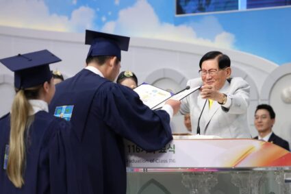 Shincheonji Église de Jésus a diplômé cette année encore un grand nombre de personnes… plus de 13 000 pasteurs ont été diplômés au cours de 4 ans