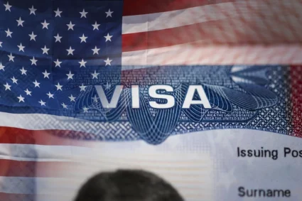 États-Unis : un juge fédéral déclare illégal le visa à 100.000 dollars voulu par Trump